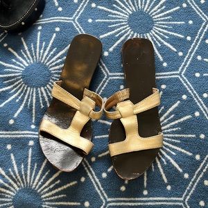 Lilly pulitzer gold sandals
